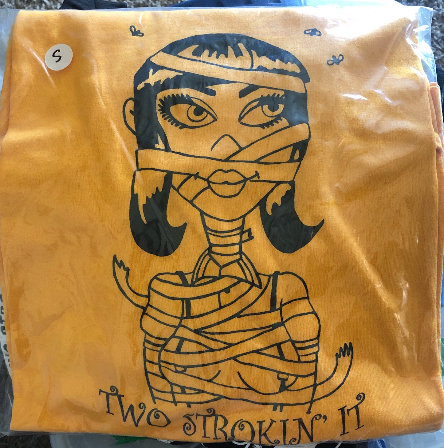 Two Strokin' It - Mummy Byrd Short Sleeve T-shirt